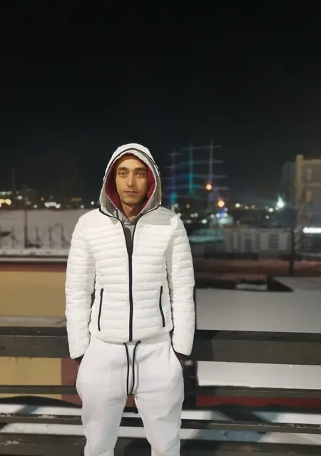 Андрей из Владивостока, ищу на сайте знакомства на одну ночь