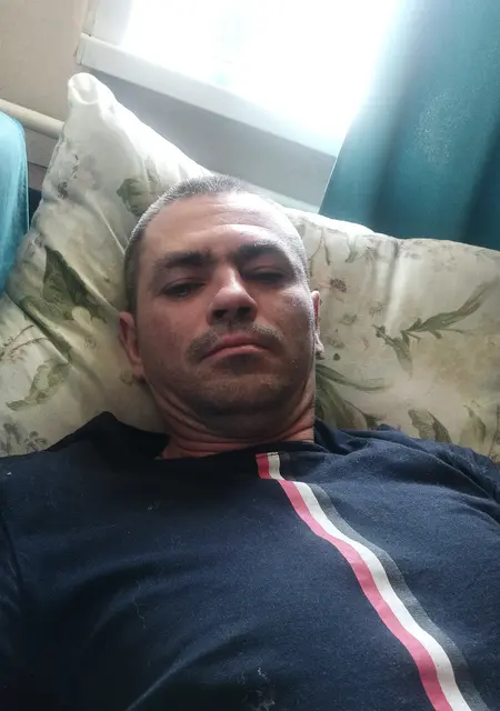 Я Артур, 39, знакомлюсь без обязательств в Новокузнецке