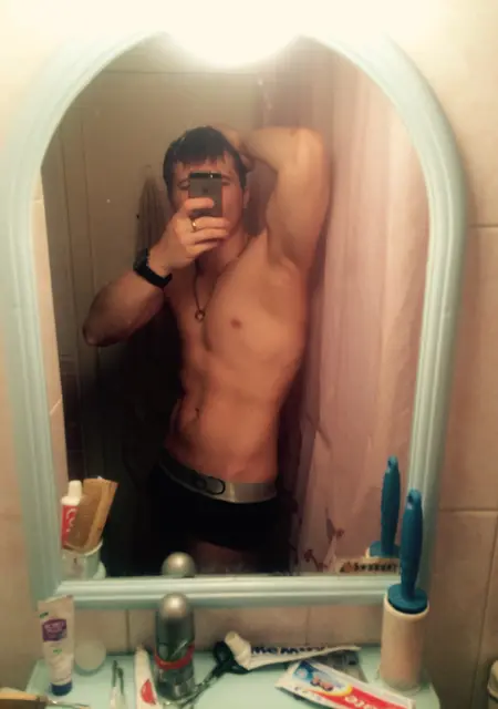 Alex из Анапы, мне 38, познакомлюсь на одну ночь