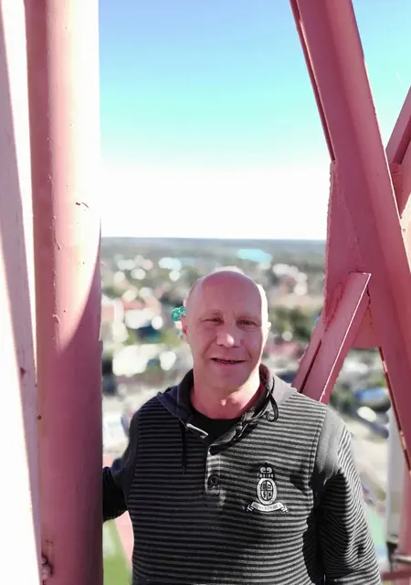 Я Михаил, 49, знакомлюсь без обязательств в Каневской