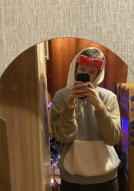 Саша из Великих Лук, ищу на сайте знакомства на одну ночь