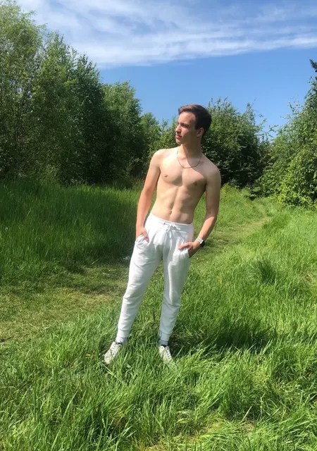 Я Алексей, 23, знакомлюсь для приятного времяпровождения в Иркутске