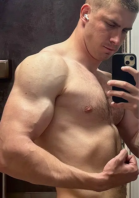 Владислав из Череповца, ищу на сайте знакомства на одну ночь