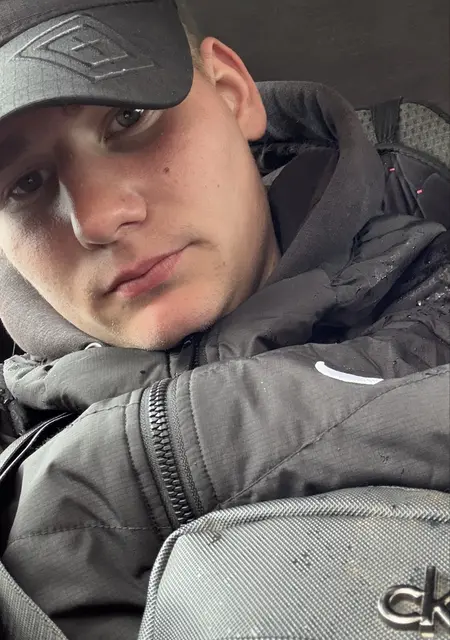 Я Oleg, 23, знакомлюсь для вирта в Северодвинске