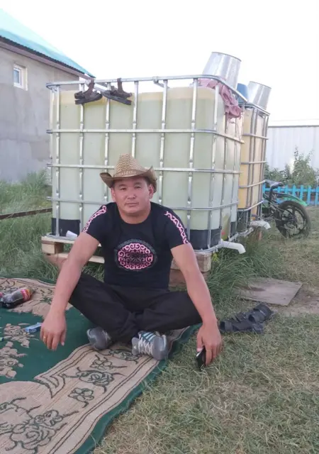 Я Нурик, 25, знакомлюсь без обязательств в Уральске