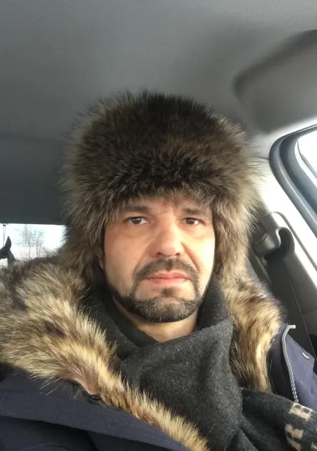 Евгений из Красноярска, мне 50, познакомлюсь на одну ночь