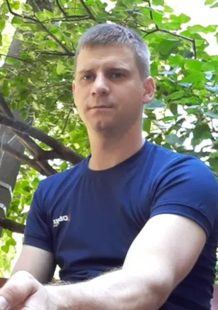 Сергей из Кронштадта, мне 37, познакомлюсь на одну ночь