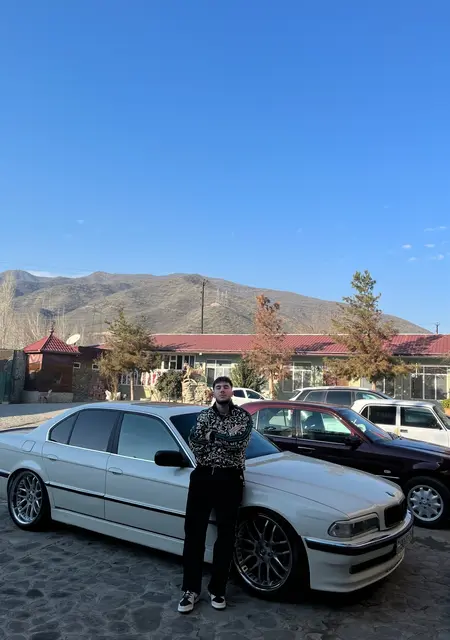 Исмаил из Дмитрова, мне 21, познакомлюсь для совместных путешествий