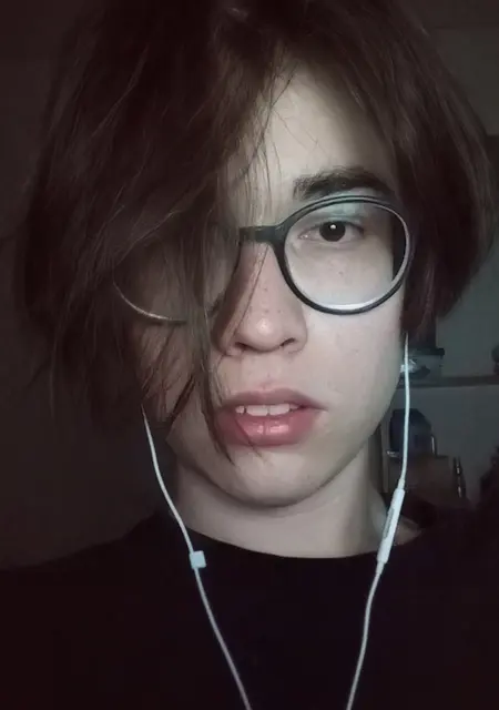 Я Никита, 19, знакомлюсь на одну ночь в Ижевске