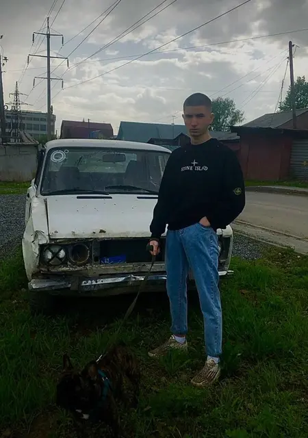 Я Дима, 19, знакомлюсь без обязательств в Новосибирске