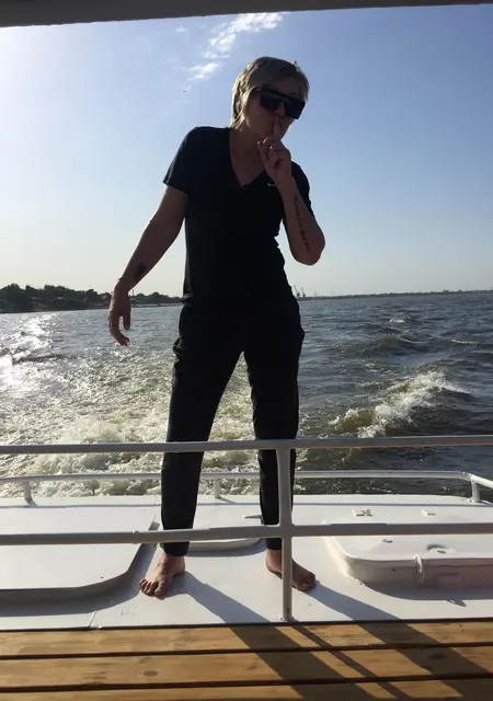 Ната из Астрахани, ищу на сайте приятное времяпровождение