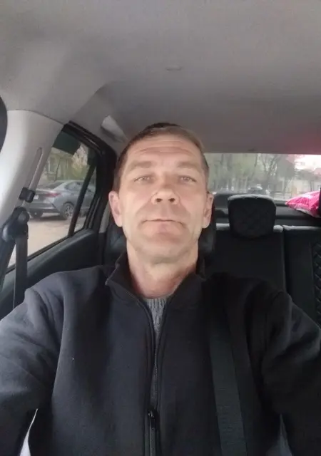 Роман из Волжского, мне 48, познакомлюсь для приятного времяпровождения