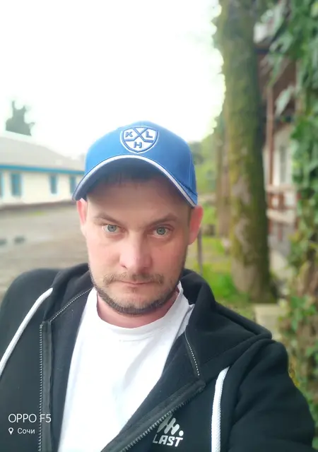 Николай из Сочи, ищу на сайте знакомства на одну ночь