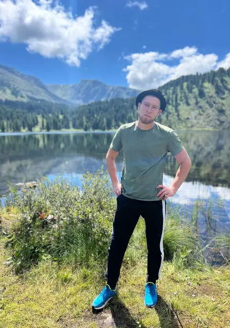 Егор из Бердска, ищу на сайте знакомства без обязательств