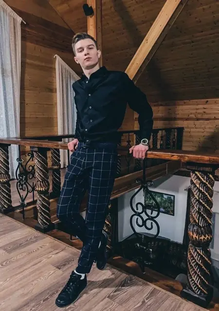 Влад из Москвы, ищу на сайте знакомства без обязательств