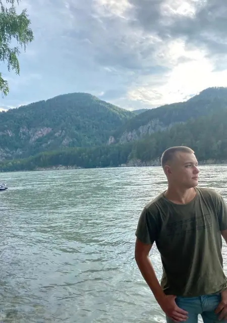 Я Павел, 25, из Люберец, ищу знакомство для постоянных отношений