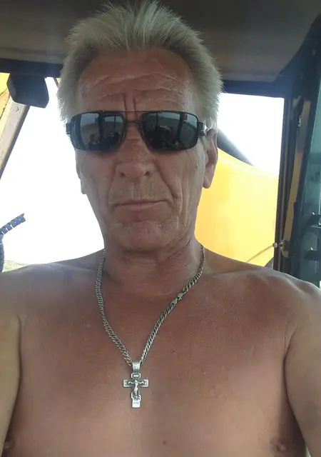 Николай из Самары, мне 60, познакомлюсь на одну ночь