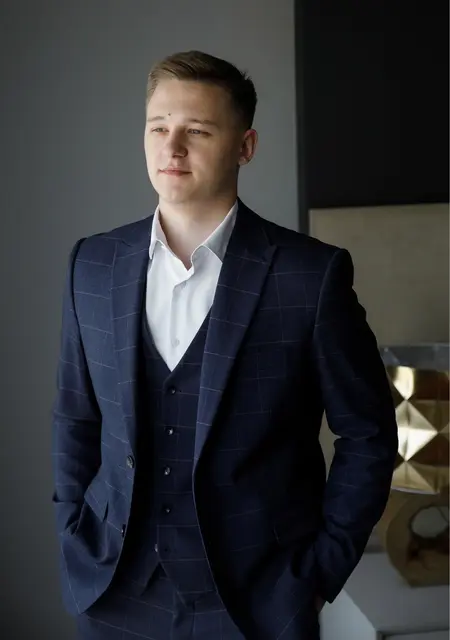 Я Владислав, 26, знакомлюсь без обязательств в Санкт-Петербурге