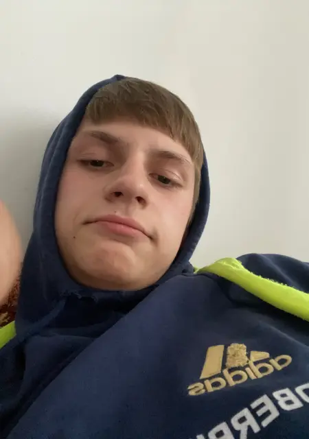 Даня из Губкина, мне 23, познакомлюсь на одну ночь