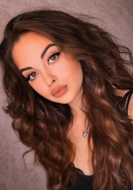 Лера из Казани, мне 27, познакомлюсь для приятного времяпровождения