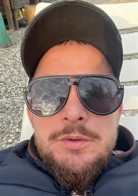 Я Александр, 33, знакомлюсь без обязательств в Геленджике