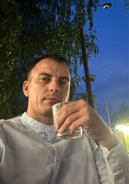 Виталий из Твери, ищу на сайте открытые отношения