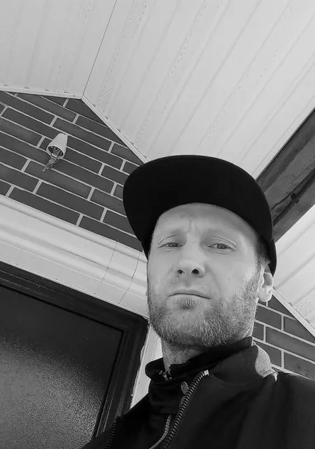 Александр из Вологды, мне 38, познакомлюсь на одну ночь