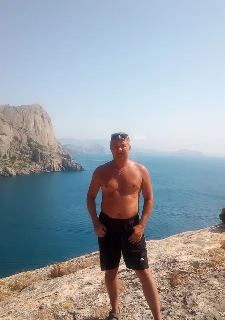 Валерий из Белгорода, ищу на сайте постоянные отношения