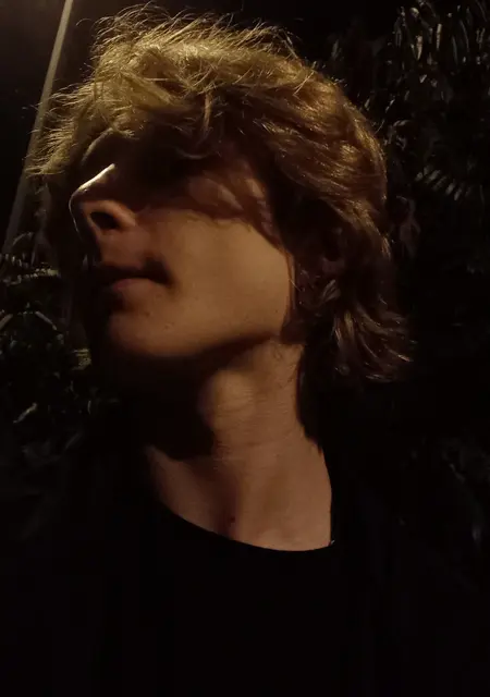 Я Ярче, 18, из Белгорода, ищу знакомства без обязательств