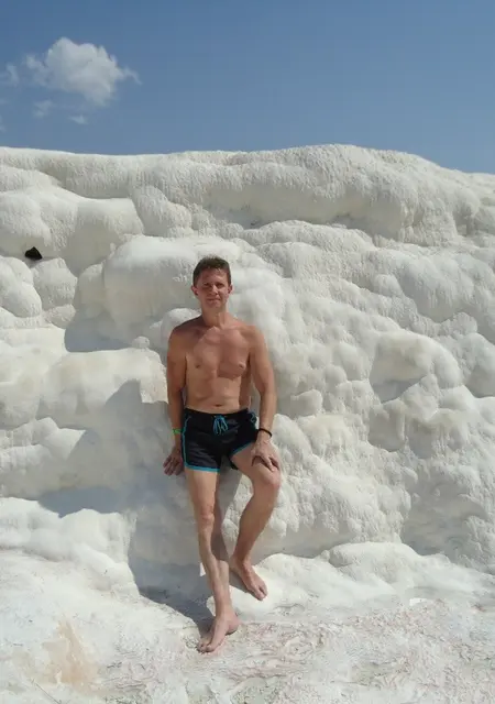 Александр из Миасса, мне 25, познакомлюсь без обязательств