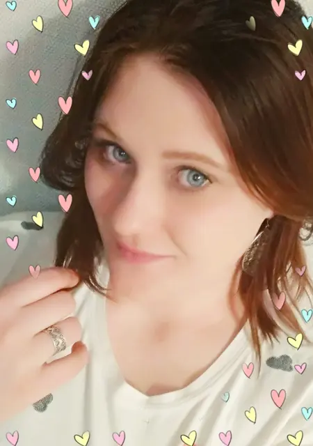 Я Elena, 28, из Новосибирска, ищу знакомство для приятного времяпровождения