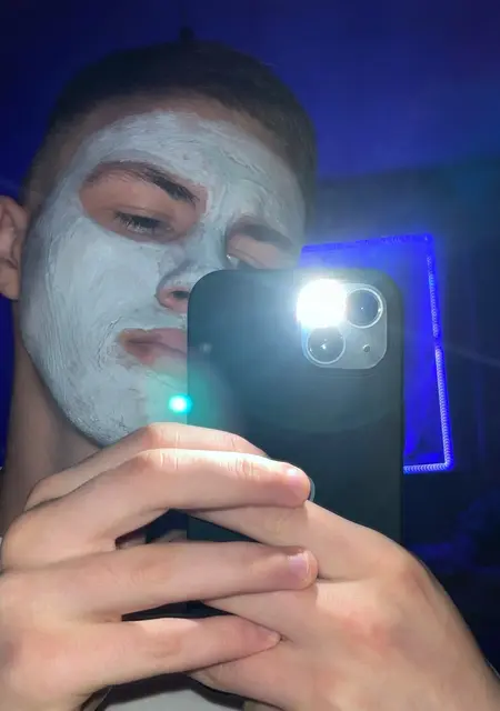 Я Денис, 20, знакомлюсь для общения в Хабаровске