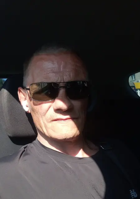 Доктор из Искитима, мне 46, познакомлюсь без обязательств