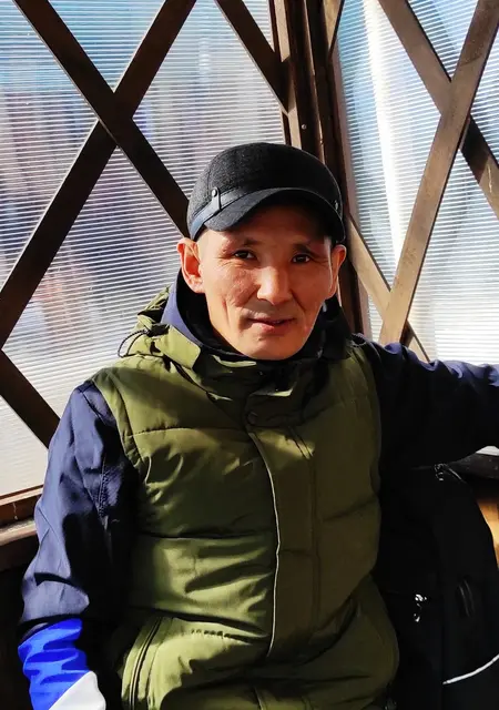 Я Владимир, 45, из Ленска, ищу знакомства на одну ночь