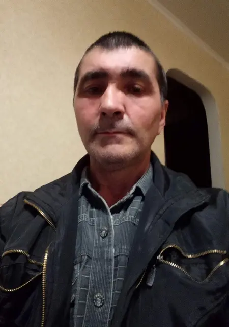 Алик из Нальчика, мне 59, познакомлюсь на одну ночь