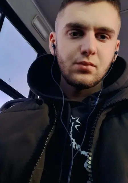 Я Иван, 27, знакомлюсь без обязательств в Смоленске