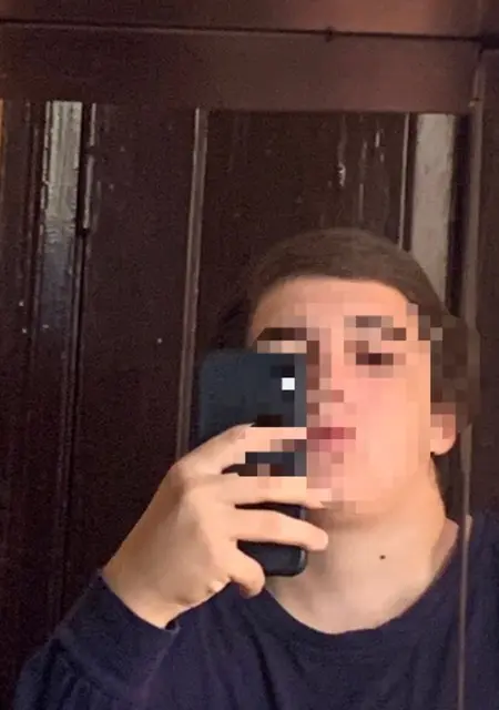 Я Эдуард, 21, из Сочи, ищу знакомство для вирта