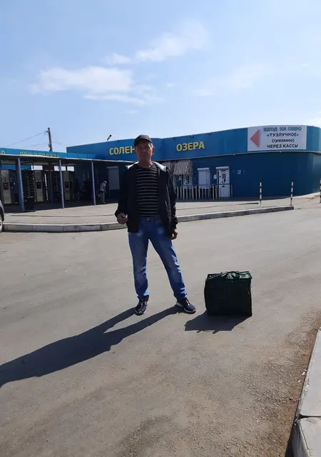 Я Занфир, 52, из Уфы, ищу знакомства на одну ночь