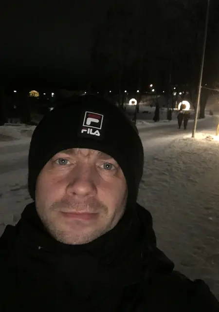 Я Дмитрий, 40, из Пскова, ищу знакомство для постоянных отношений