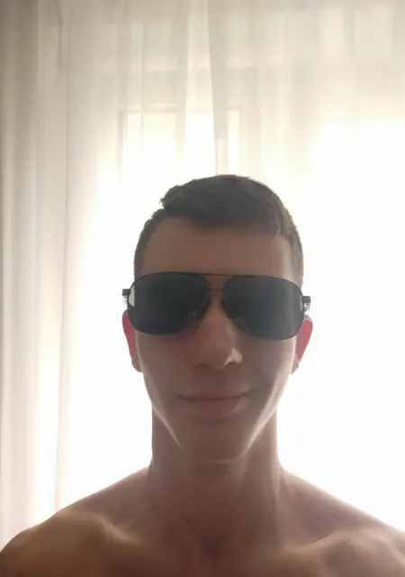 Тед из Орехово-Зуево, мне 25, познакомлюсь на одну ночь