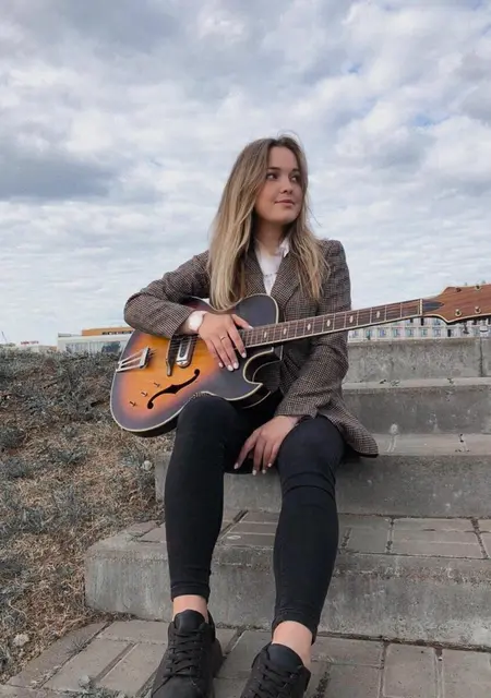 Виктория из Ульяновска, ищу на сайте постоянные отношения