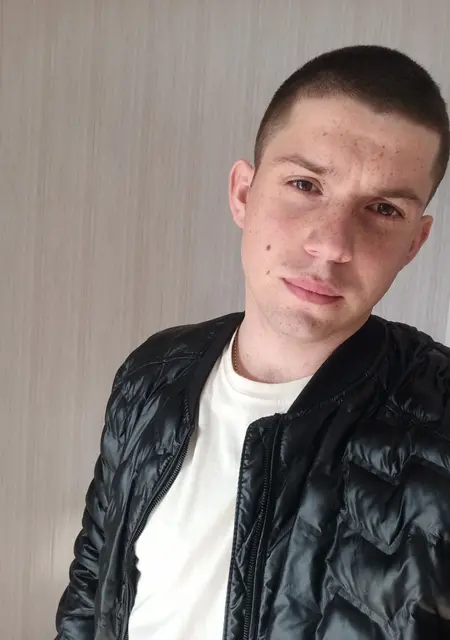 Далиан из Гатчины, мне 29, познакомлюсь на одну ночь