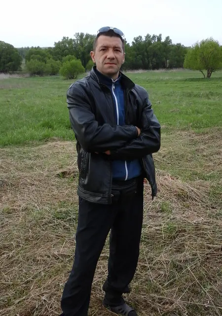 Алексей из Рязани, мне 48, познакомлюсь без обязательств