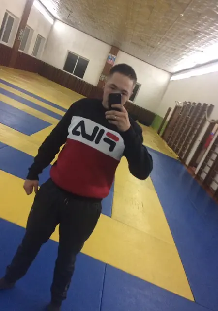 Никита из Балахны, мне 27, познакомлюсь на одну ночь