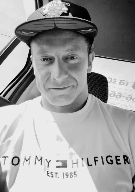 Родион из Уфы, мне 33, познакомлюсь на одну ночь