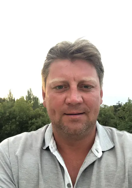 Я Дмитрий, 47, из Кирова, ищу знакомство для постоянных отношений