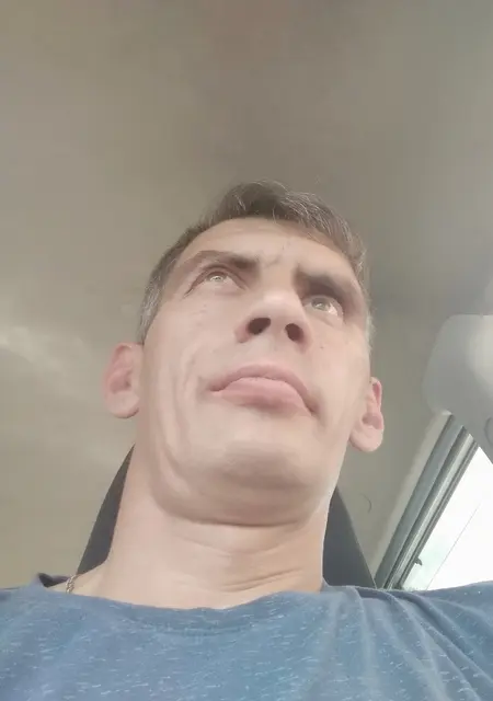 Я Alex, 43, знакомлюсь на одну ночь в Белове