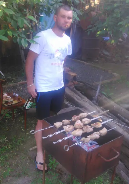 Валентин из Новошахтинска, мне 38, познакомлюсь без обязательств