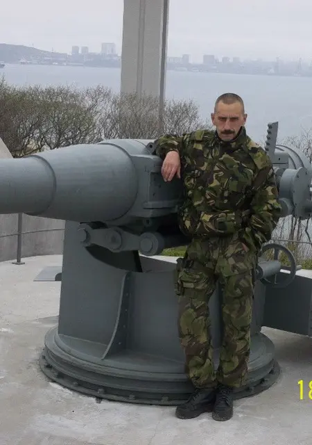 Дмитрий из Владивостока, ищу на сайте знакомства на одну ночь