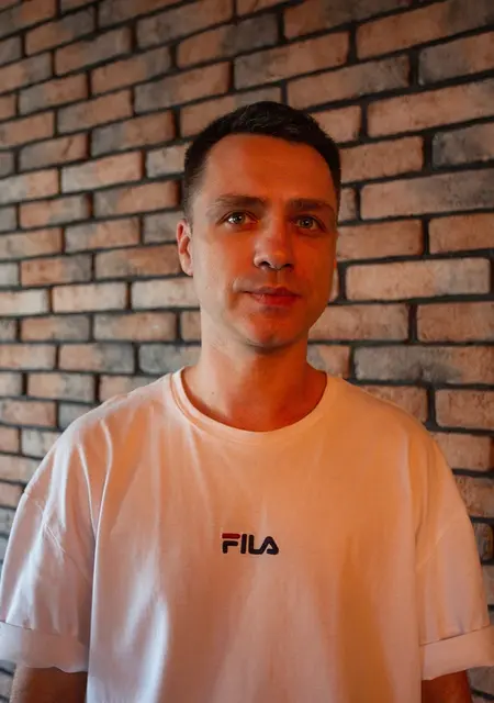 Александр из Ессентуков, ищу на сайте знакомства на одну ночь